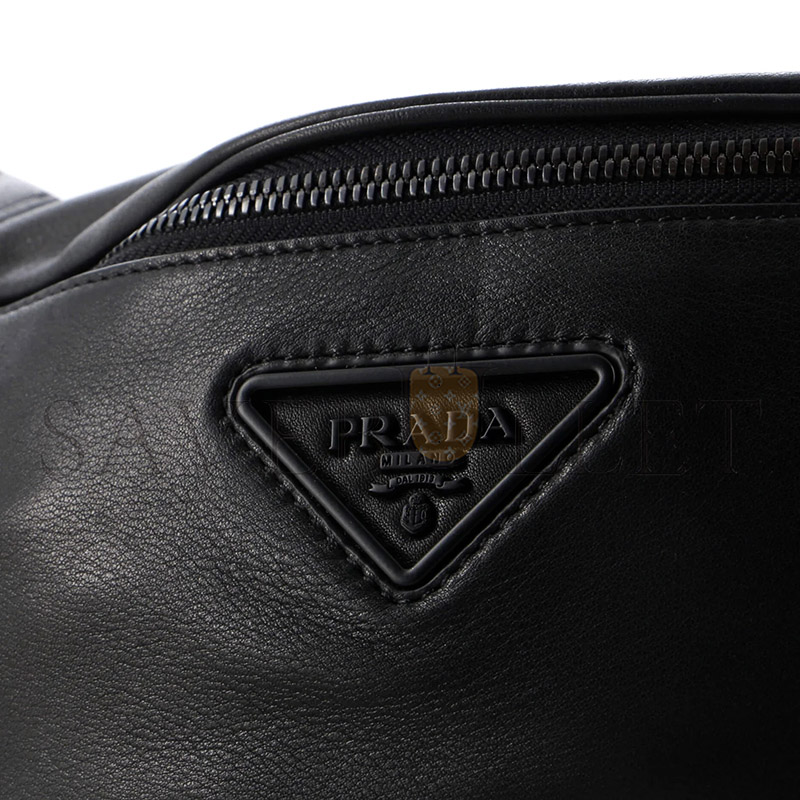 Pra*a zip belt bag leather small 2vl033 (18*15.5cm)